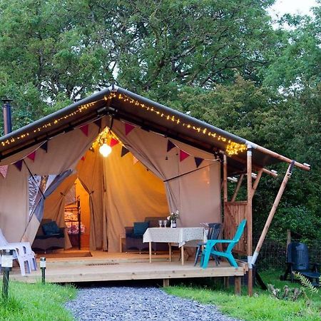 Kidwelly Glamping Hotel ภายนอก รูปภาพ