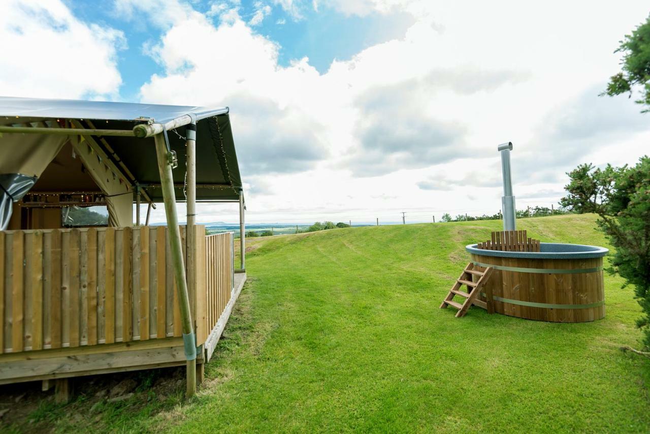 Kidwelly Glamping Hotel ภายนอก รูปภาพ