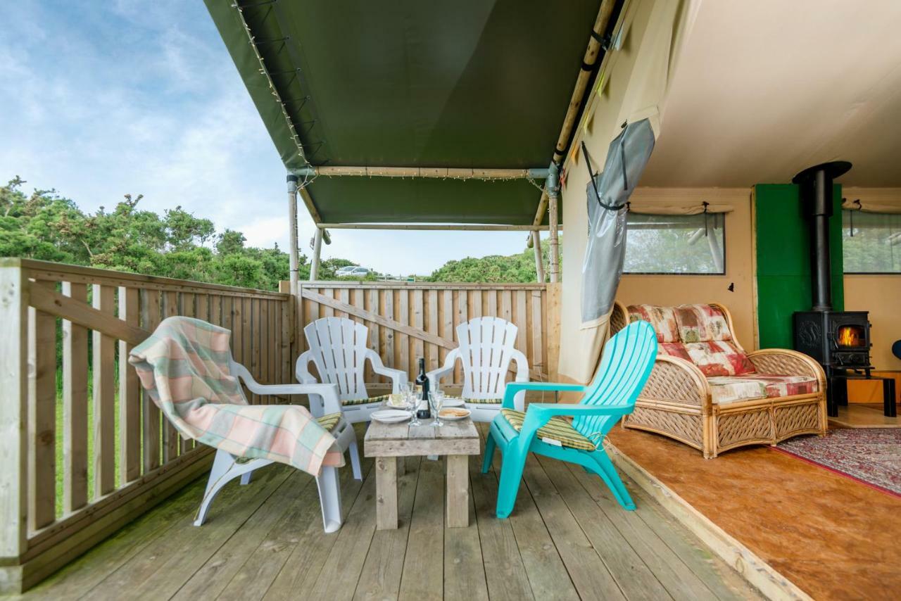 Kidwelly Glamping Hotel ภายนอก รูปภาพ